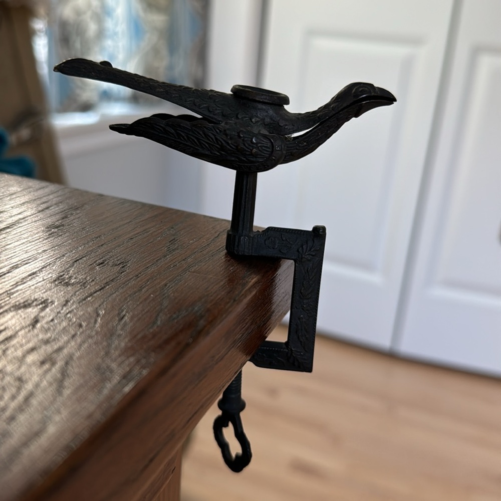 Antique sewing bird / hemming clamp